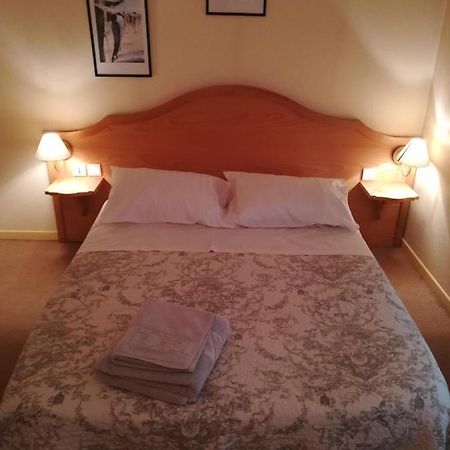 Hotel De La Place Liffol-le-Grand Buitenkant foto